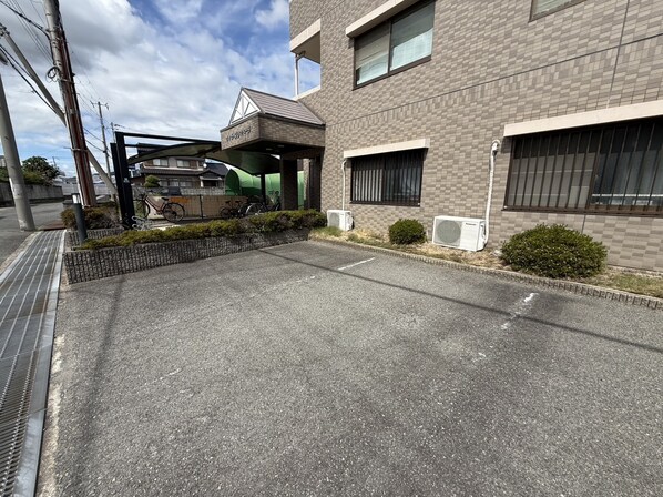 ヴィラ・プリマベーラの物件外観写真